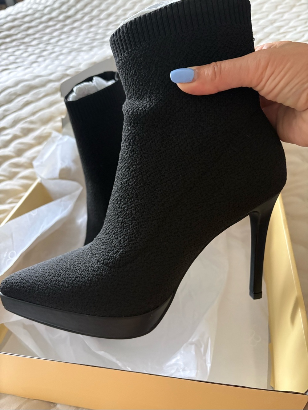 Cosy Island Black Women's Ankle Bootie - Stylish High Heel